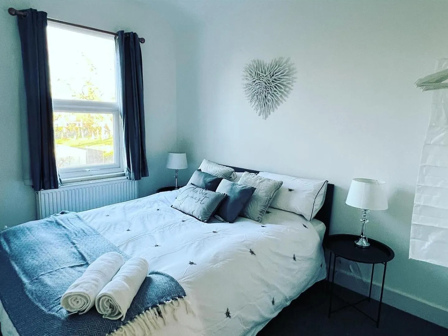 Hill Grove 2 Bedroom Apartment Leigh-on-Sea